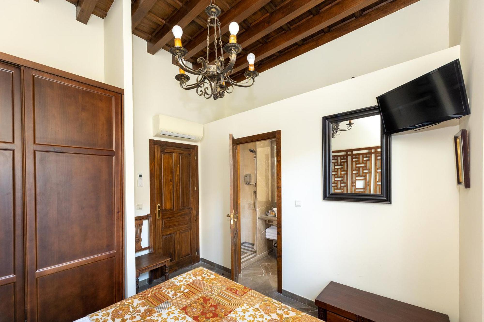גרנדה Apartamentos En Pleno Centro, Aljibe Rodrigo Del Campo 1B מראה חיצוני תמונה